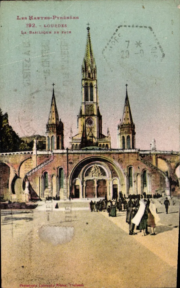 Lourdes — A Basílica do Papa — Phototypia Labouché, Prés. Toulouse - Frente