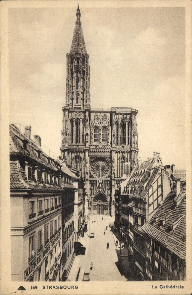 Estrasburgo — A Catedral — Alfred Roth - Frente
