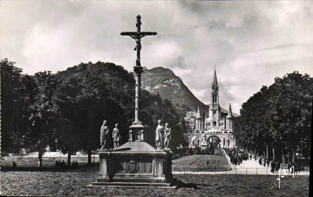 Lourdes — Le Calvaire des Bretons und die Basilique — Les Éditions d'Art Français, n°12 - Vorderseite