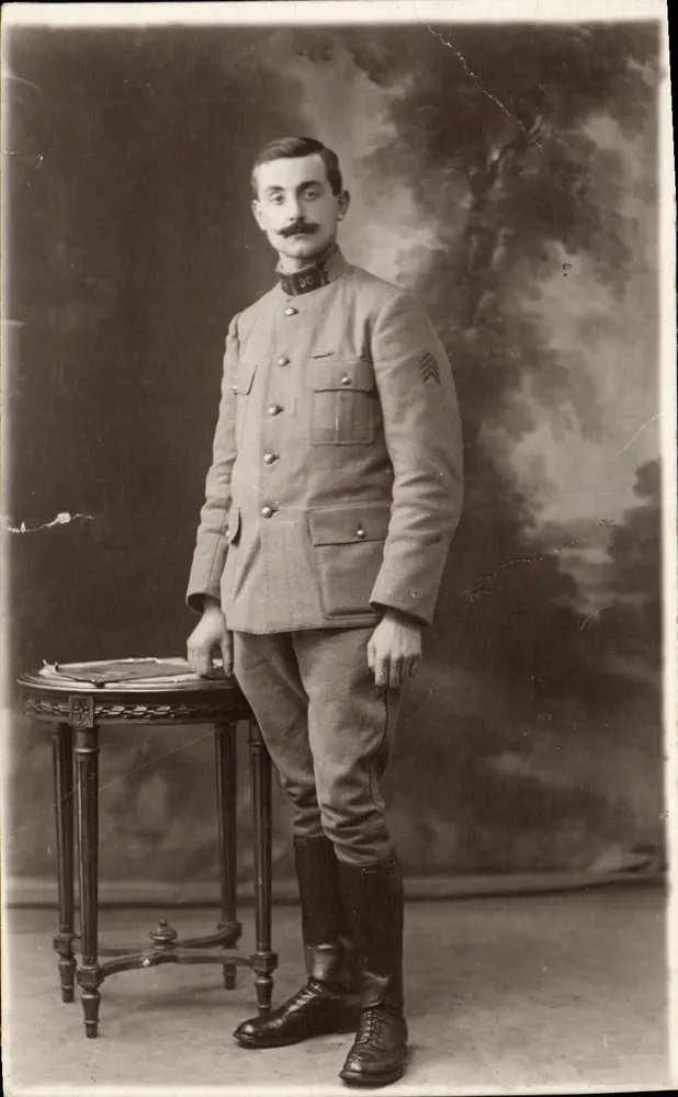 Soldat im Uniform — Studio — Verlag Le Plan de Pologne, Paris - Vorderseite
