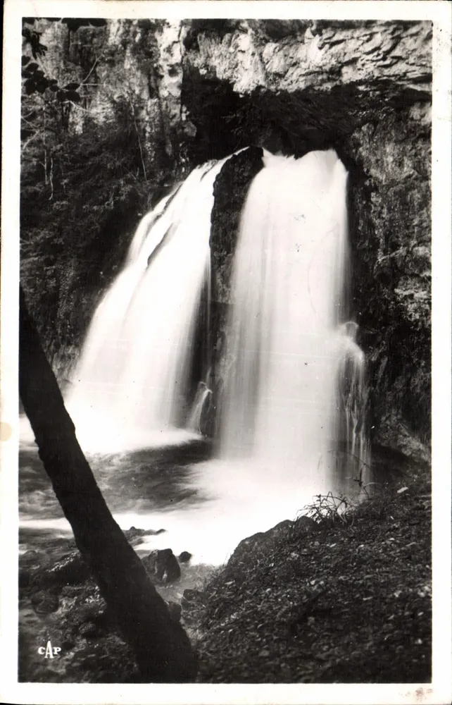 Wodospad Combes — Saint-Clau de Combes — C.A.P. (44) - Awers