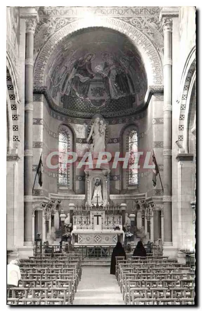 Interior da Basílica da Virgem Milagrosa em Royan — vista do altar e da abóbada — editor Les Éditions Mr. F. (n°5) - Frente