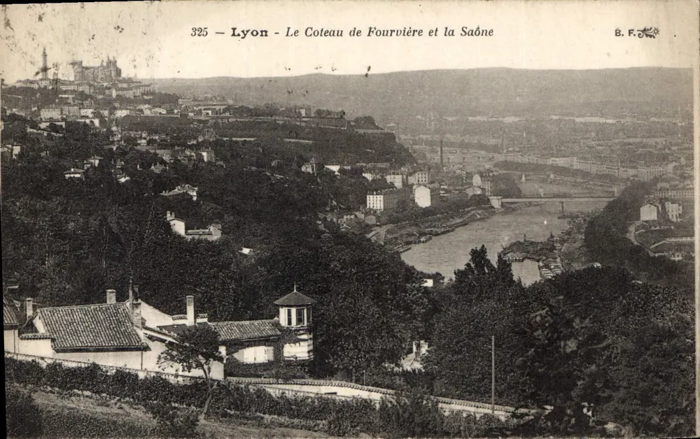 Lyon - El Coteau de Fourvière y la Saône — B.F. n°325 - Anverso