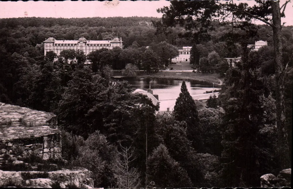 Bagnolles-de-l'Orne — Panorama des Grand Hotels — Verleger R. Gallot, Druckerhandwerker - Vorderseite