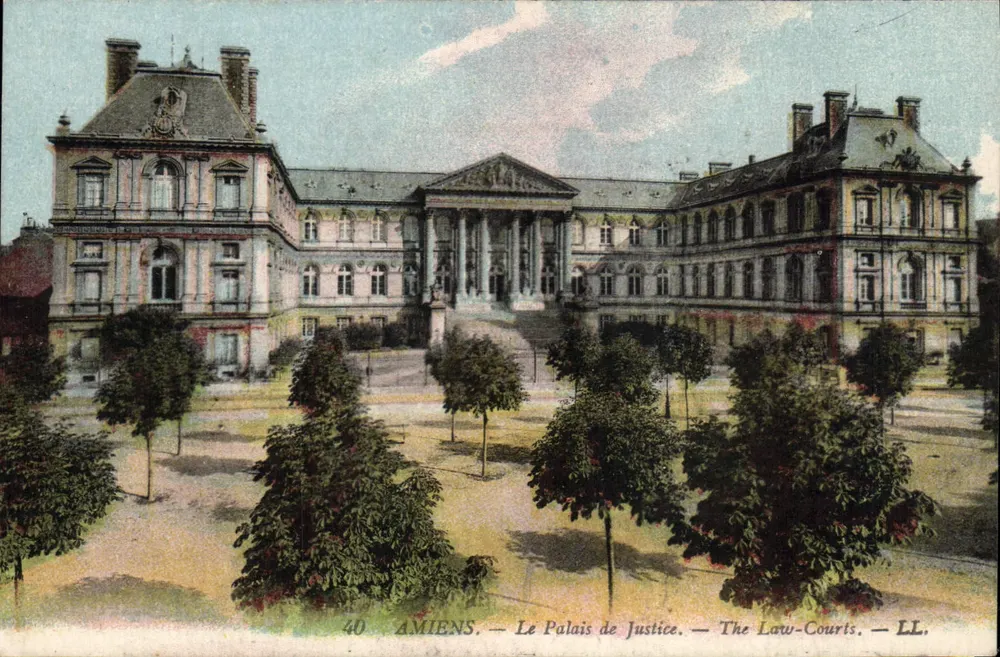 Amiens — O Palácio de Justiça — LL - Frente