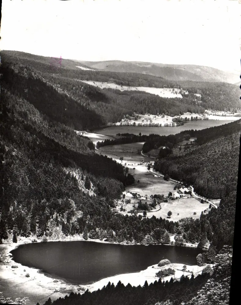 Um Gérardmer — Tal der Seen — Allgemeiner Blick — Réal Photo - Vorderseite
