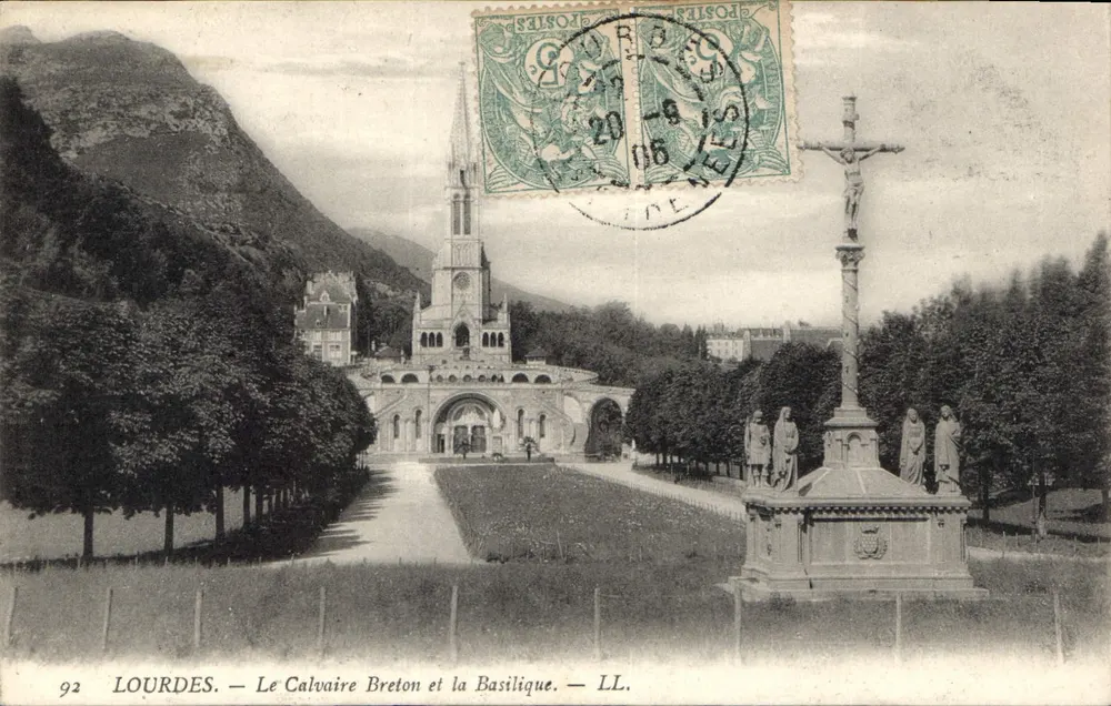 Lourdes — Le Calvaire Breton und die Basilika — LL. - Vorderseite