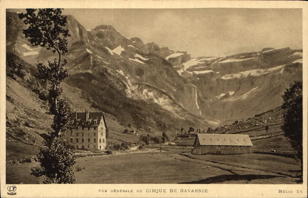 Vista geral do circo de Gavarnie — Héliogravure Hélios 24 — editor Hélios - Frente