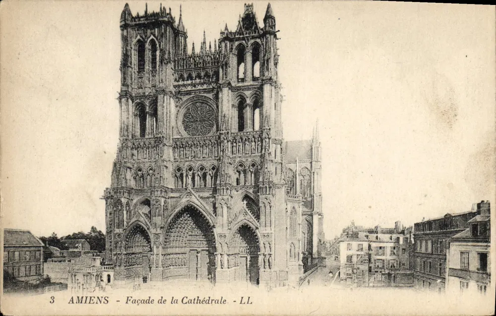 Amiens — Facha da Catedral — LL - Frente