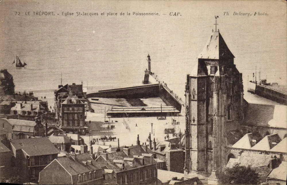 Le Tréport - Kirche St-Jacques und Fischmarktplatz — Th. Delecury, Foto. - Vorderseite