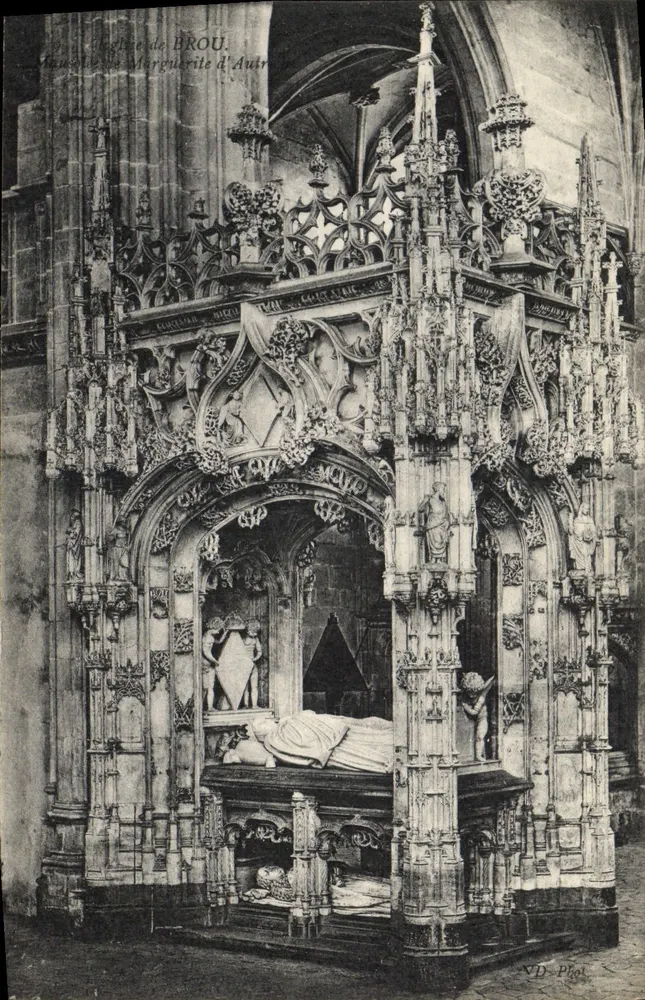 Túmulo de Margarida d'Auvergne — igreja de Brou — VD-Phot - Frente