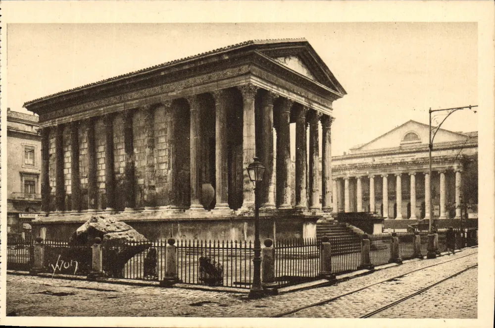 Nîmes (Gard) — Ansicht der Maison Carrée und des Theaters — Éditions d'Art YVON, Paris - Vorderseite