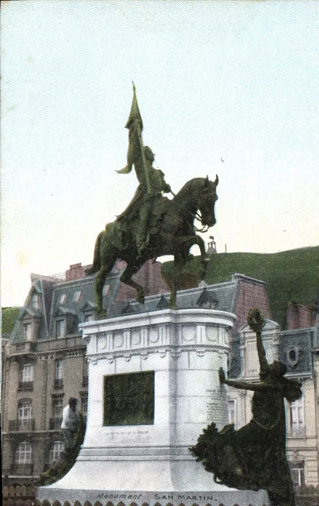 Monumento San Martin — estátua equestre — editor desconhecido, número de série não visível - Frente
