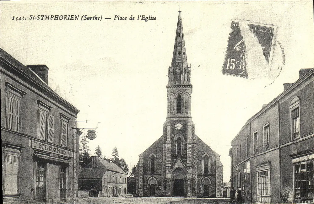 Saint-Symphorien (Sarthe) — Place de l'Église — Édito-Service S.A. n° D2 465 48 20 - Recto