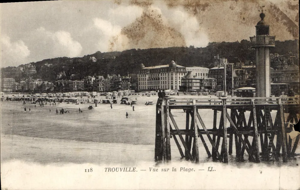 Trouville — Vista da Praia — ÉL. - Frente