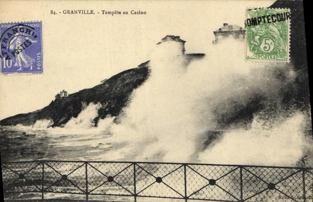 Granville - Tempestade no Casino — R. d'Or, Granville - Frente