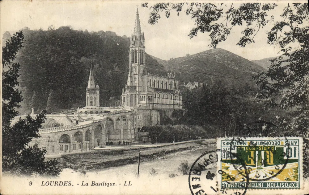 Lourdes - A Basílica — LL, n°9 - Frente
