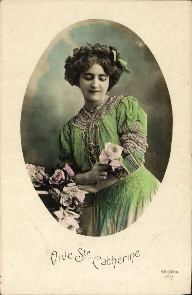 Jovem mulher em vestido verde — Santa Catarina — Belleone n°44 - Frente