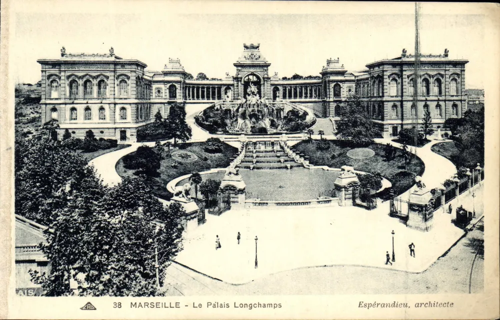 Marselha - O Palácio Longchamps — Espérandieu, arquiteto - Frente