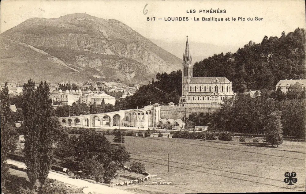 Lourdes — Die Basilika und der Pic du Ger — MT - Vorderseite