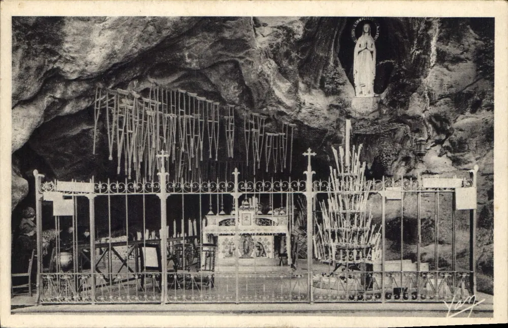 Lourdes — A Gruta Milagrosa — Edição fotográfica Quincult - Frente