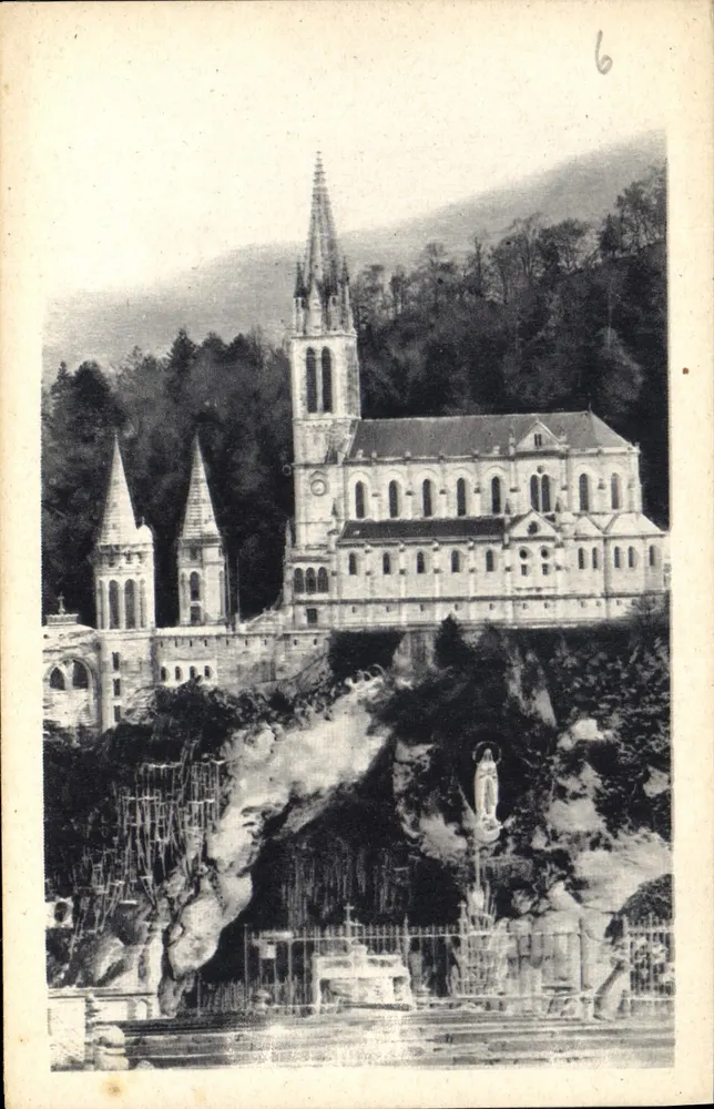 Lourdes — La Grotta e la Basilica — Edit. del Palazzo del Rosario, Lourdes - Recto