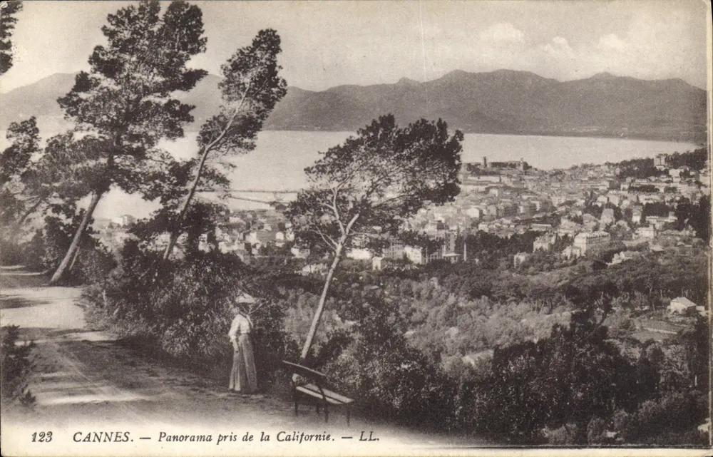 CANNES — Panorama aus der Californien — LL. n°123 - Vorderseite