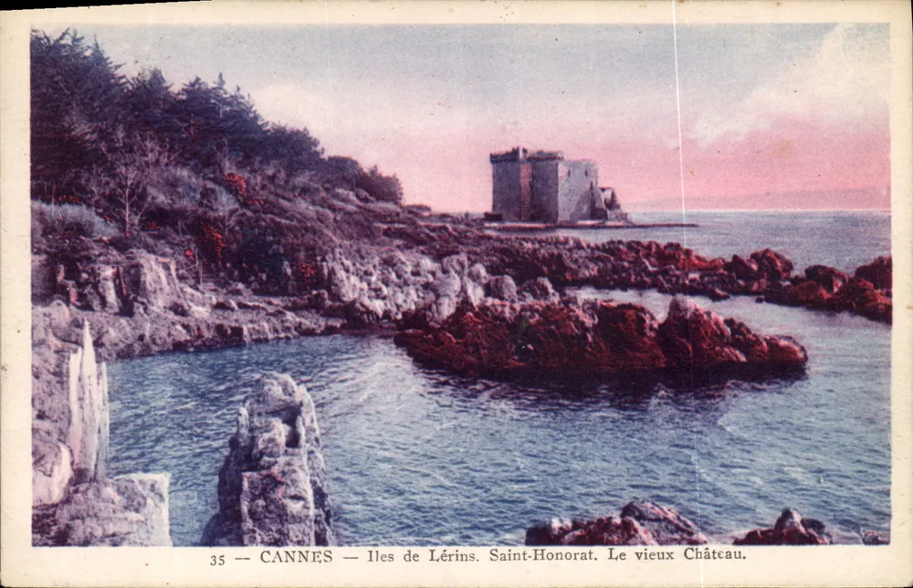 Cannes — Îles de Lérins. Saint-Honorat. Das alte Schloss — Impr. A.D.I.A. n°35 - Vorderseite