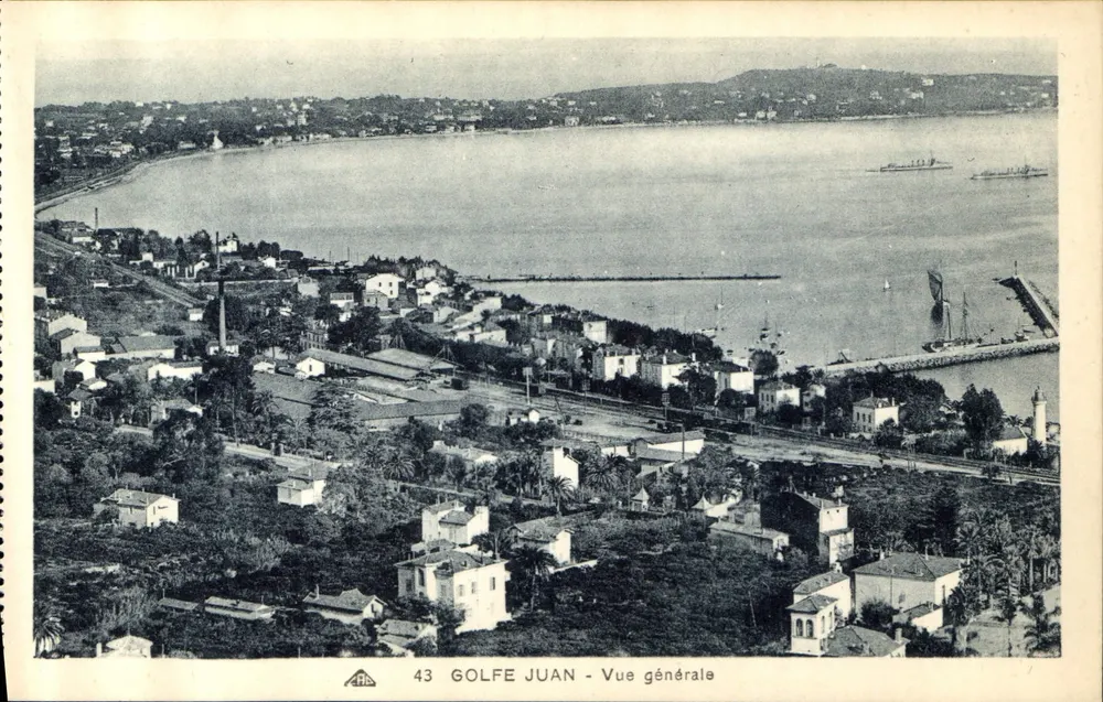 Golfe Juan - Vista geral — editor C° Aînésence des Arts Méditerranéens, Strasbourg - Frente