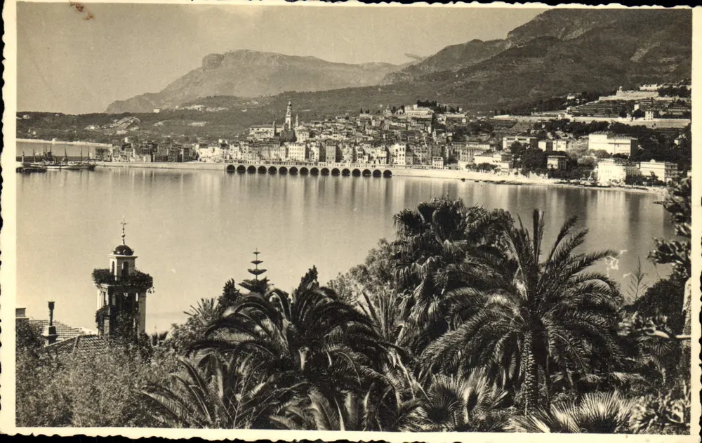 Menton — Vista do porto e do vilarejo — Véritable Photographie - Frente