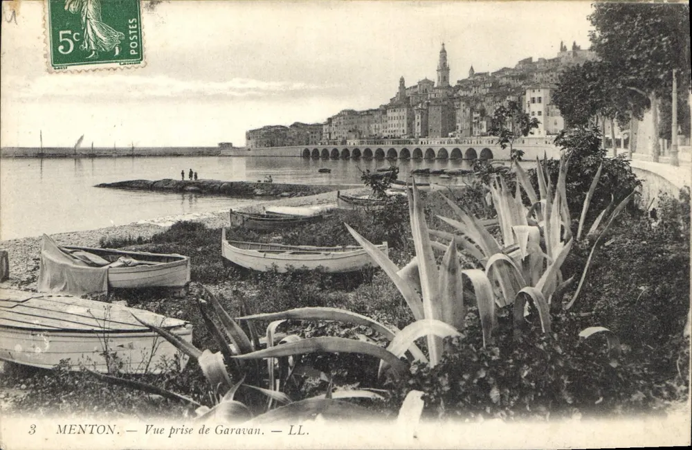 Menton — Uitzicht genomen vanaf Garavan — LL. - Voorkant