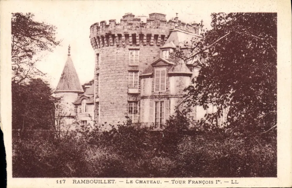 Rambouillet — Das Schloss — Turm François Ier — LL - Vorderseite