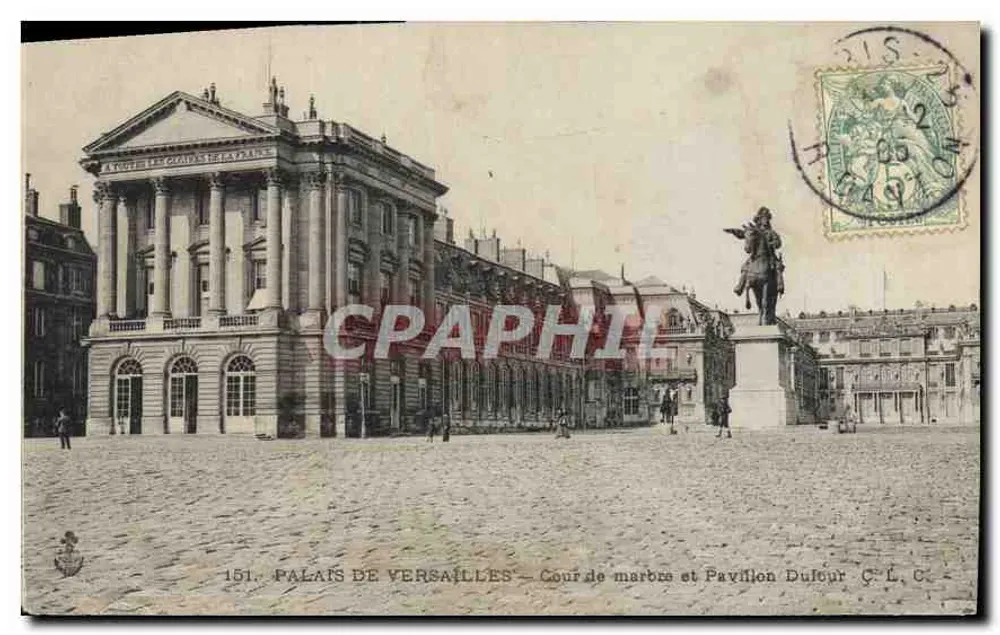 Palácio de Versalhes — Pátio de mármore e Pavilhão Dulcour — C. L. C. - Frente