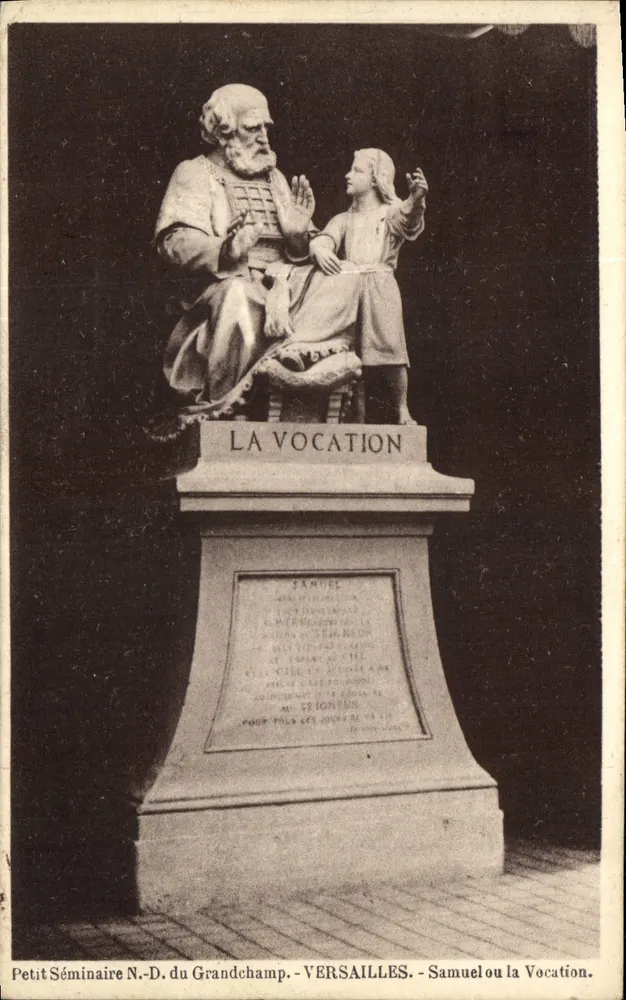 Samuel oder die Berufung — Statue am Petit Séminaire N.-D. du Grandchamp — Versailles - Vorderseite