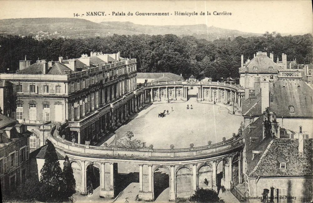 NANCY - Palast des Regierungsrats - Hémicycle de la Carrière - Vorderseite