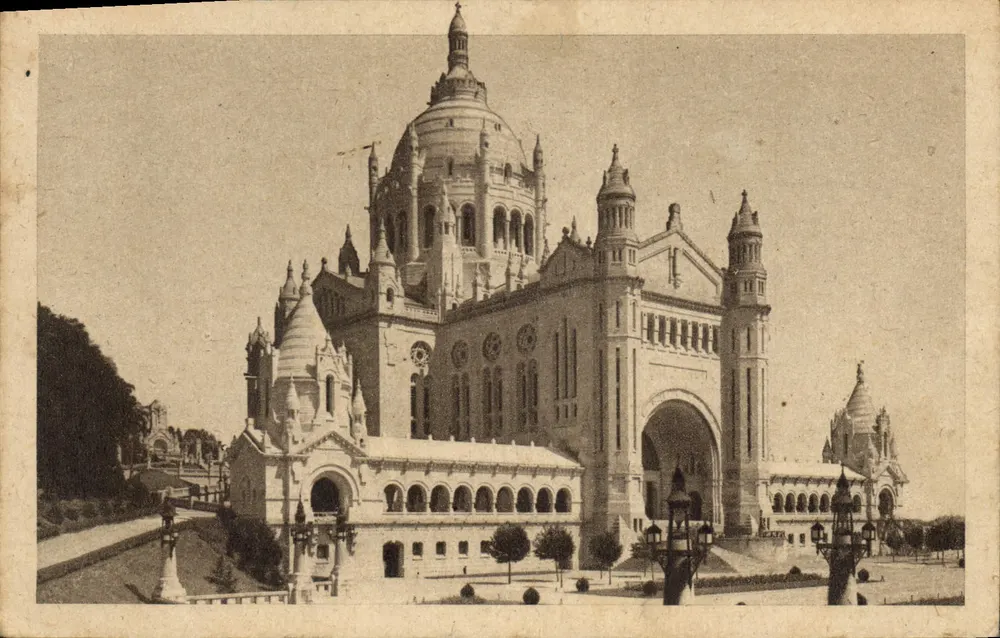 Basílica de Lisieux — Vista completa — Editor: Graphil - Frente