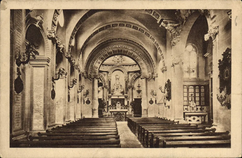 Innenansicht der Carmelitenkapelle in Lisieux — Verlag nicht sichtbar - Vorderseite