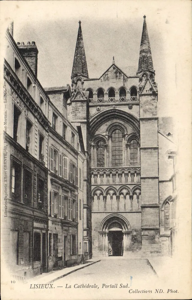 Lisieux — Die Kathedrale, Südportal — Librairie-Papeterie Albert Chenté, 10, rue Pont-Mortain. Foto. Michion - Vorderseite