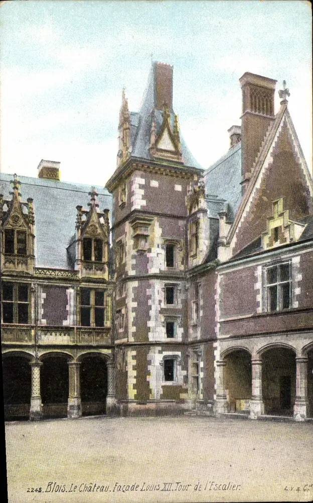 Blois. Das Schloss. Fassade von Louis XII. Turm der Escalier — I. V. & Cie, Paris, Nr. 2248 - Vorderseite