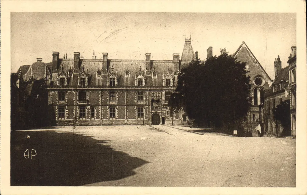 Schloss Blois — Flügel Louis XII (Ost) — E. DUPRÉ, Tournes - Vorderseite