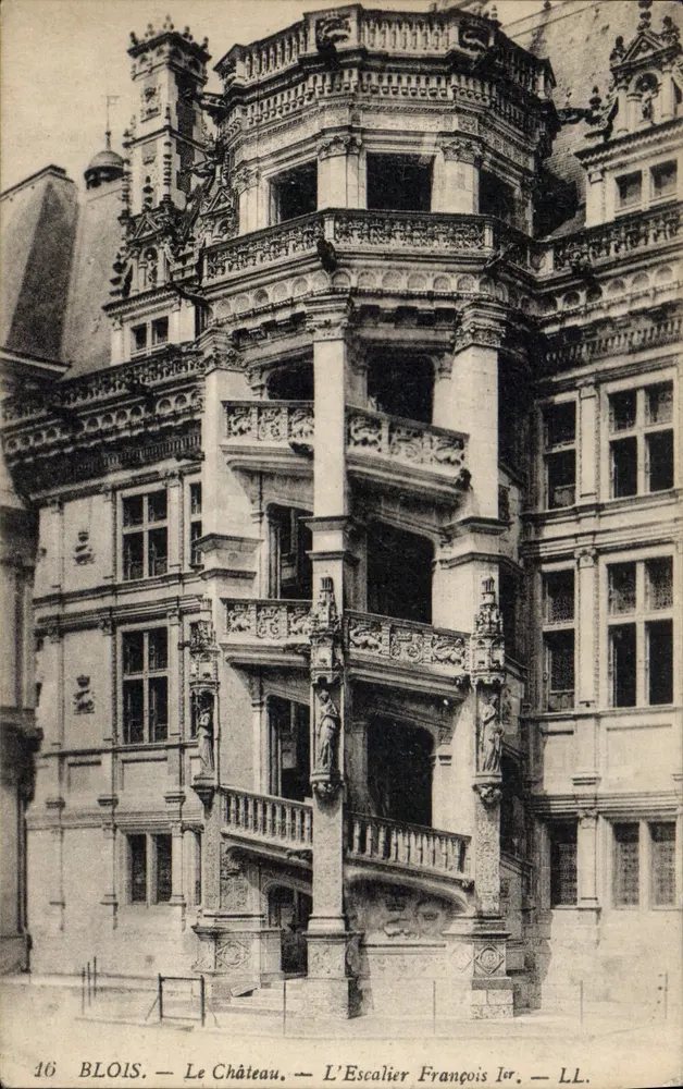 Blois — Das Schloss — Treppenhaus François Ier — LL. - Vorderseite