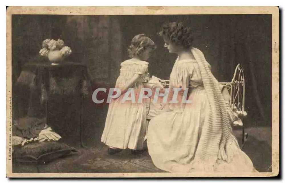 Mãe e filha — cena íntima — B. D. BÉRÉD & FILS, Paris - Frente