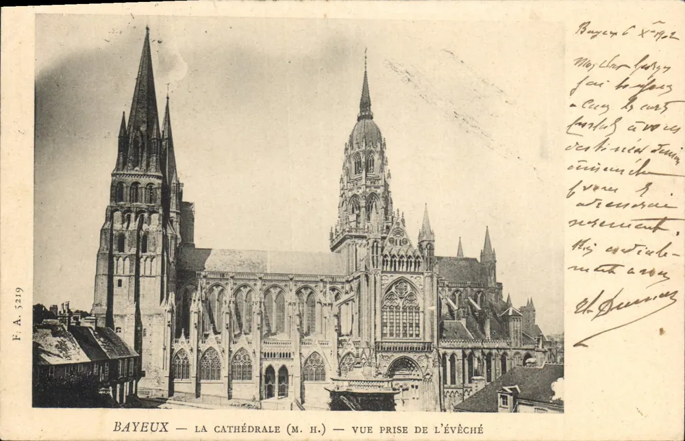 Bayeux — Die Kathedrale (M. H.) — Ansicht vom Bischofssitz - Vorderseite