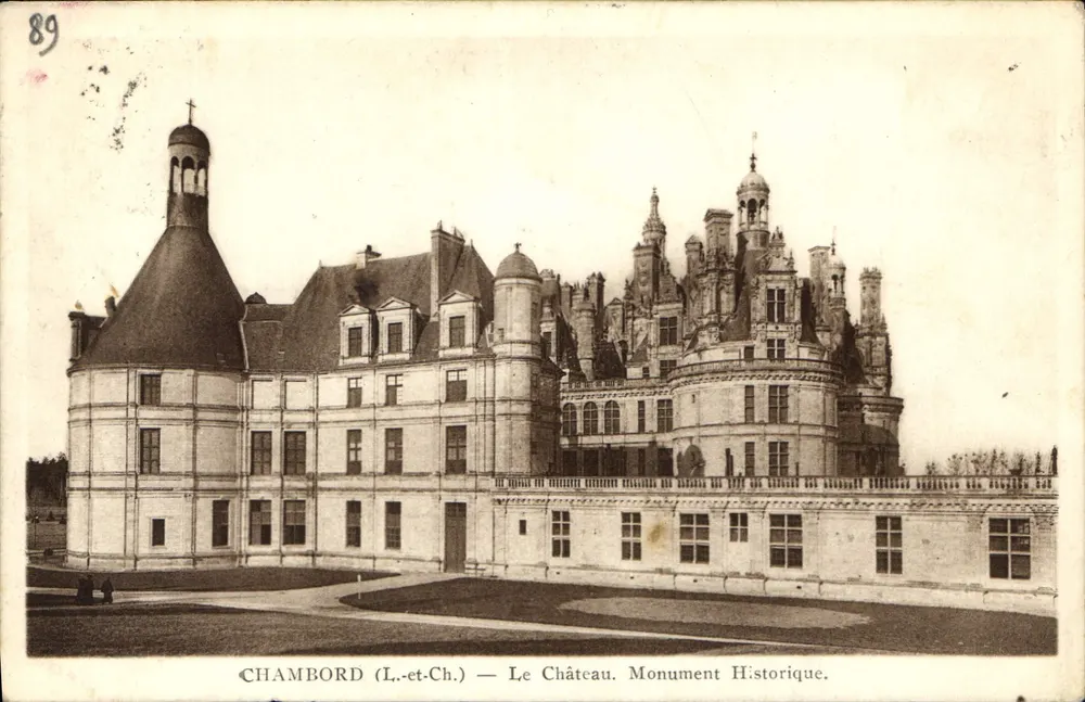 Chambord (Loir-et-Cher) — Das Schloss. Historisches Denkmal. - Vorderseite