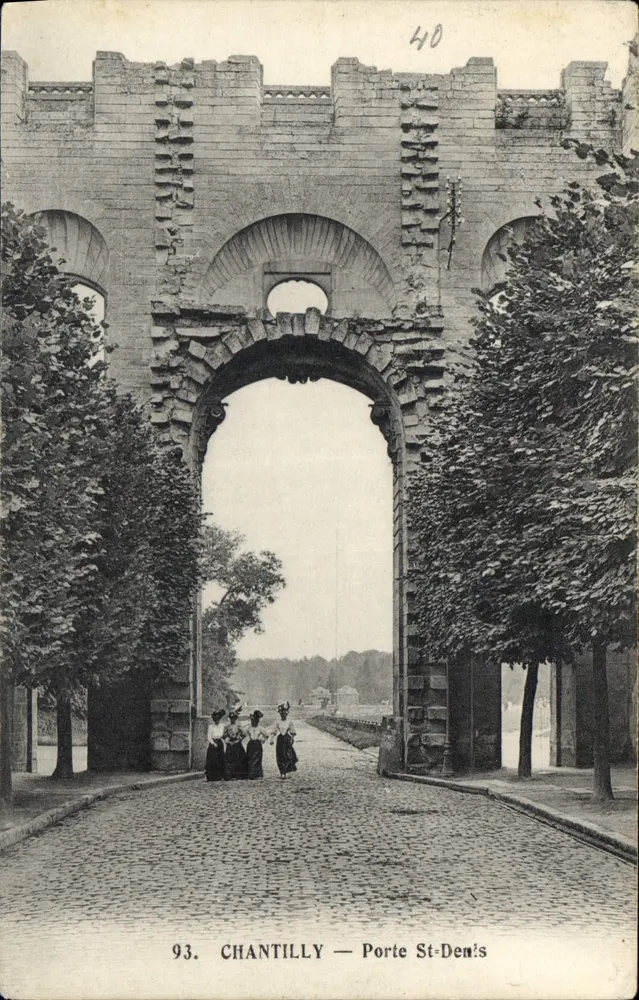 Chantilly — Porte Saint-Denis — Héliotypie A. Bourdier, Versailles, n° 93 - Frente
