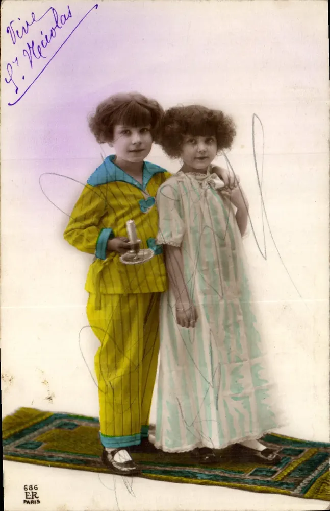 Dois crianças em traje de noite — L. Maciolas, n° 686 — Paris - Frente