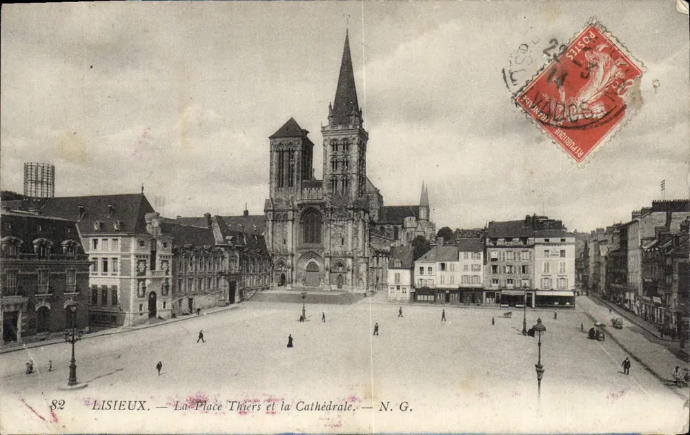 Lisieux — Place Thiers und die Kathedrale — N.G. - Vorderseite