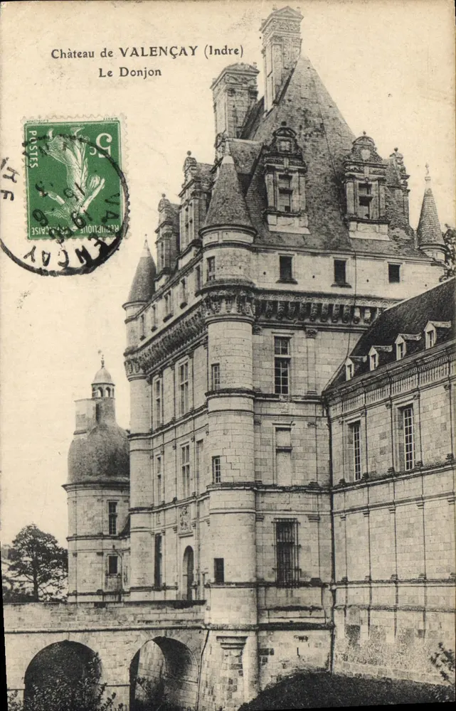 Château de VALENÇAY (Indre) — Le Donjon, éditeur imprimeur non visible, n° de série non lisible - Frente