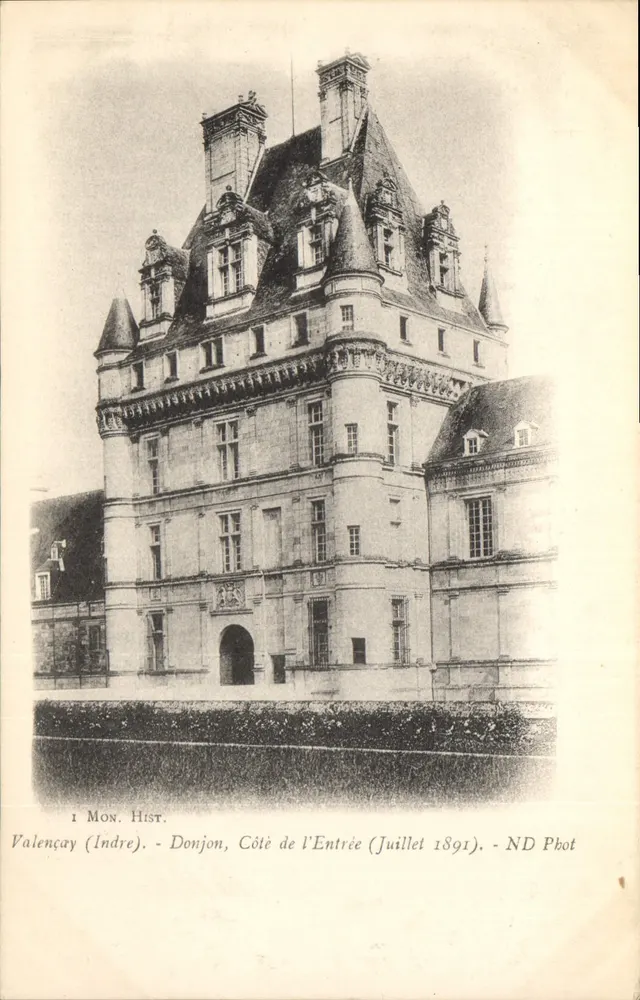 Valençay (Indre) - Torre de Menagem, Lado da Entrada (Julho 1891) - ND Phot - Frente