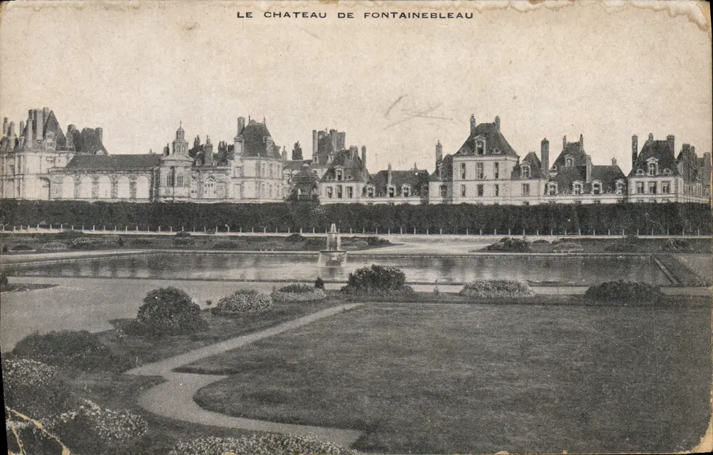 O Castelo de Fontainebleau — vista dos jardins e do parque — editor não identificado - Frente